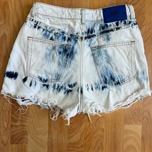 Zara Blue and White Tie Dye Distressed Jean Shorts High Waisted sz 4